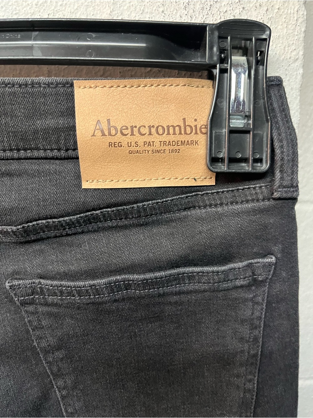 abercrombie kids Black Straight Jeans with Knee Detail - Picture 5 of 6